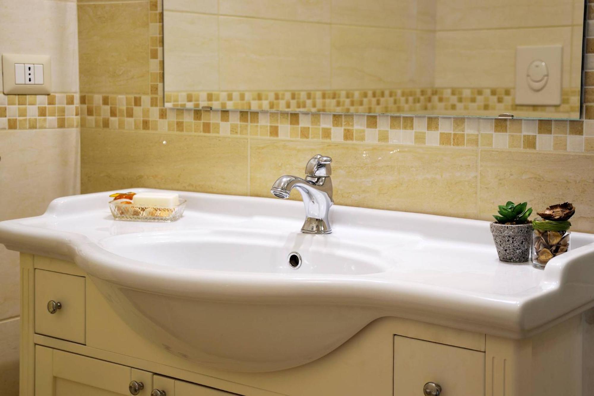 Bellini Inn Deluxe Katanya Dış mekan fotoğraf